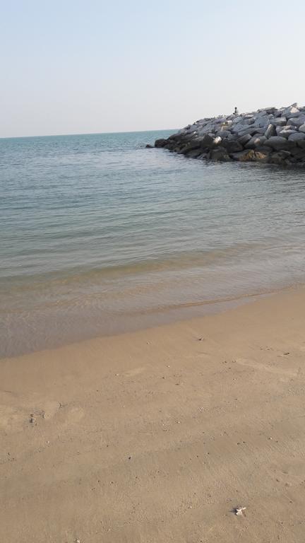 Sabaidee Beach Rayong Exterior photo